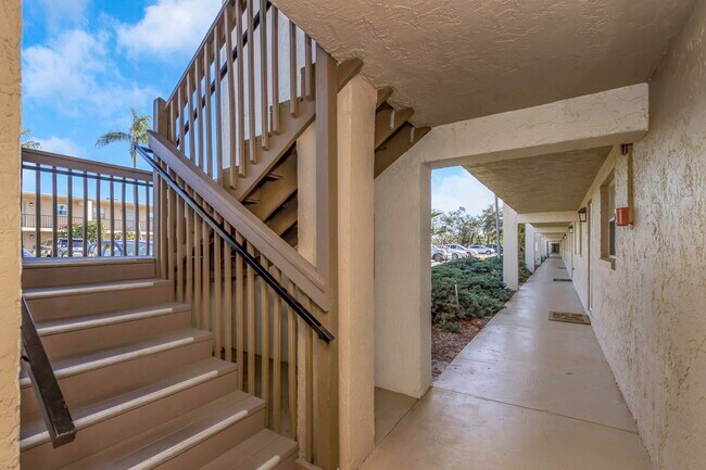 Photo - 12300 Park Blvd Unidad 221