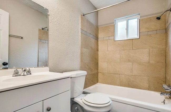 Photo - 4820 Oak Ave Unit 9