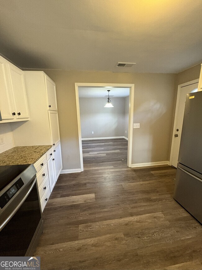 Photo - 403 Westchester Blvd NW