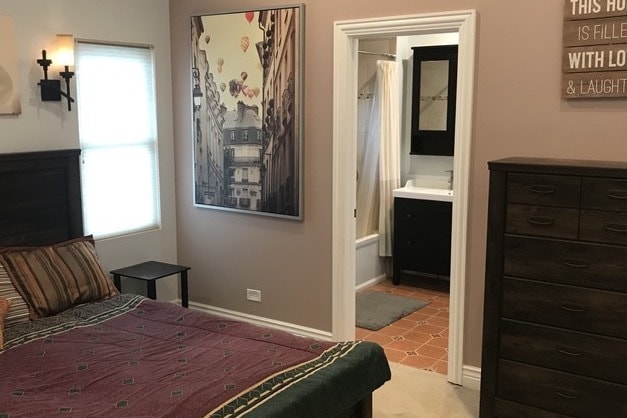 Master bedroom - 4545 Lawndale Ave