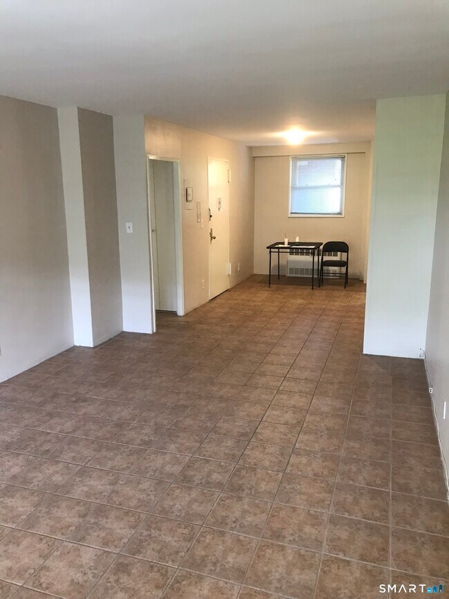 Photo - 444 Bedford St Unit APT 3G