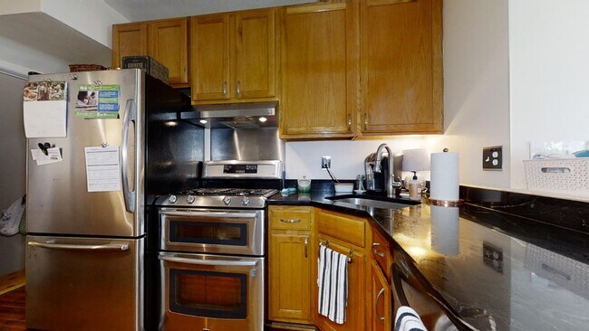 Photo - 1718 D St SE