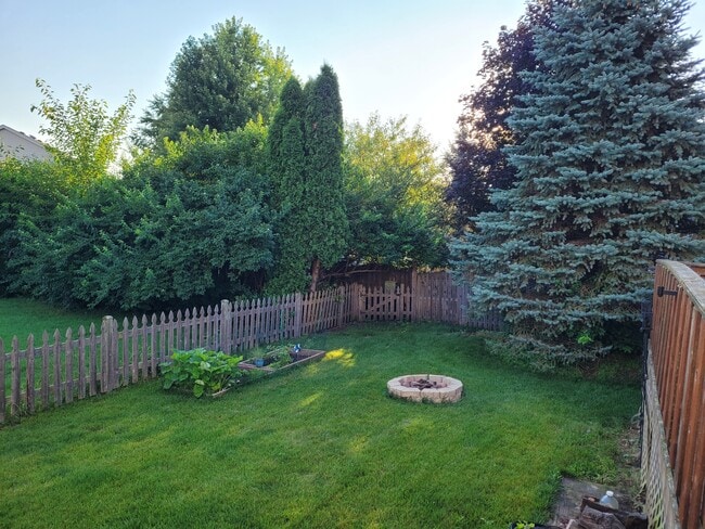 Photo - 741 Regal Ln