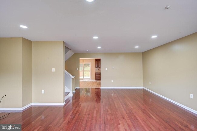 Photo - 4611 Kings Mill Way