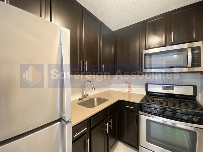 Photo - 3333 Broadway Unit E16D