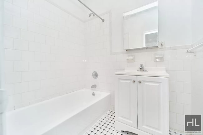 Photo - Second Avenue Unit 4S