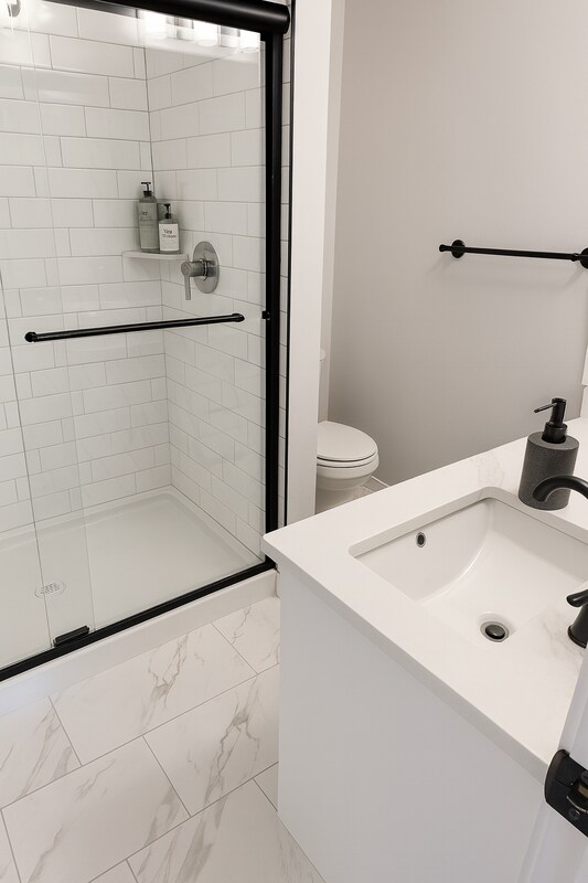 Photo - 7729-174A 174A Ave NW