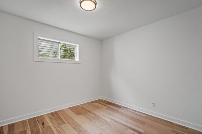 Photo - Modern Charm in Desirable East Ridge Neighborhood