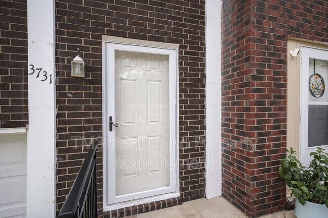 Photo - 3731 NE Colonial Dr