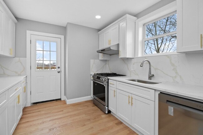 Photo - 66 Stanley St Unit 3