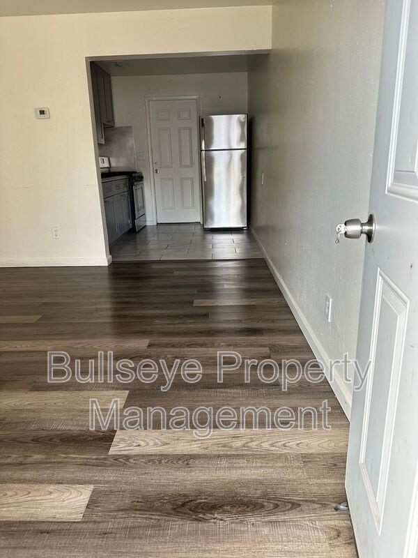 Building Photo - 545 S Hobson Unit A