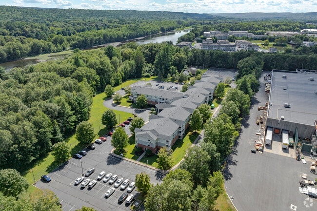 131 Rivers Edge Dr - Heritage Pointe