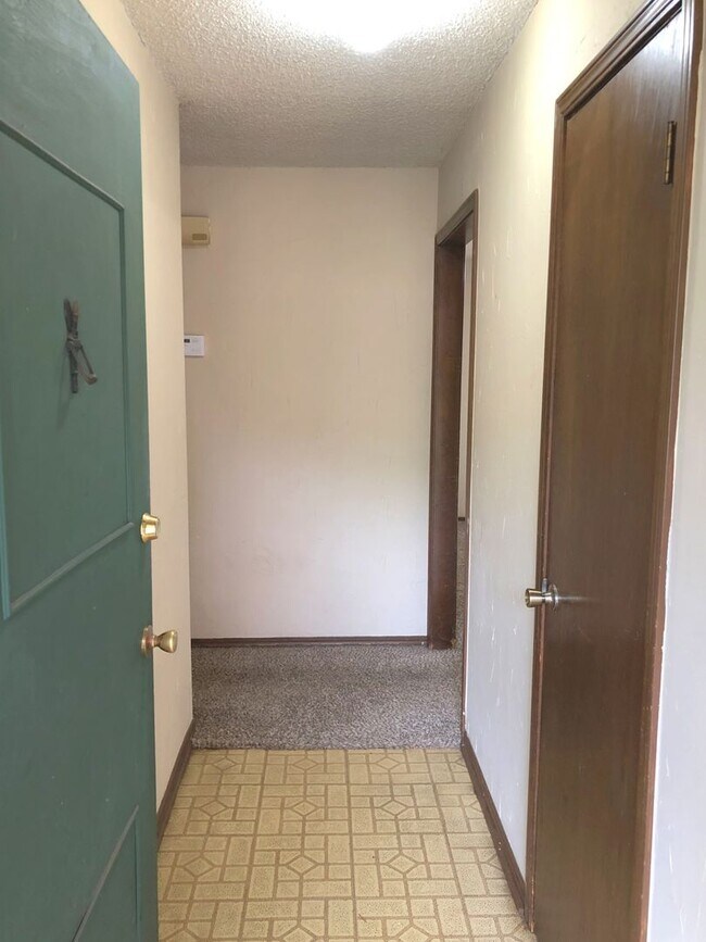 Photo - Great Location! Central Edmond!