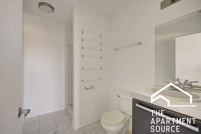 Photo - 1544 W Glenlake Ave Unidad 5B