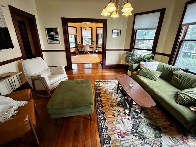 Building Photo - 24 Cherry St Unit 1 Rental
