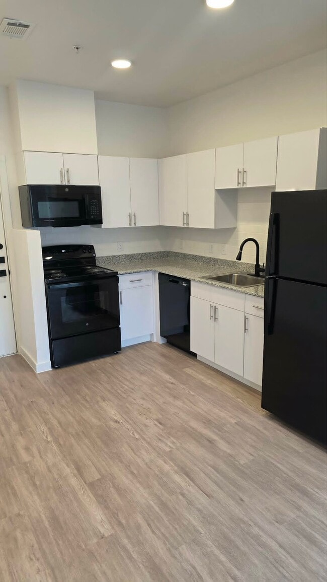Photo - 1606 El Paso St Unit 1102