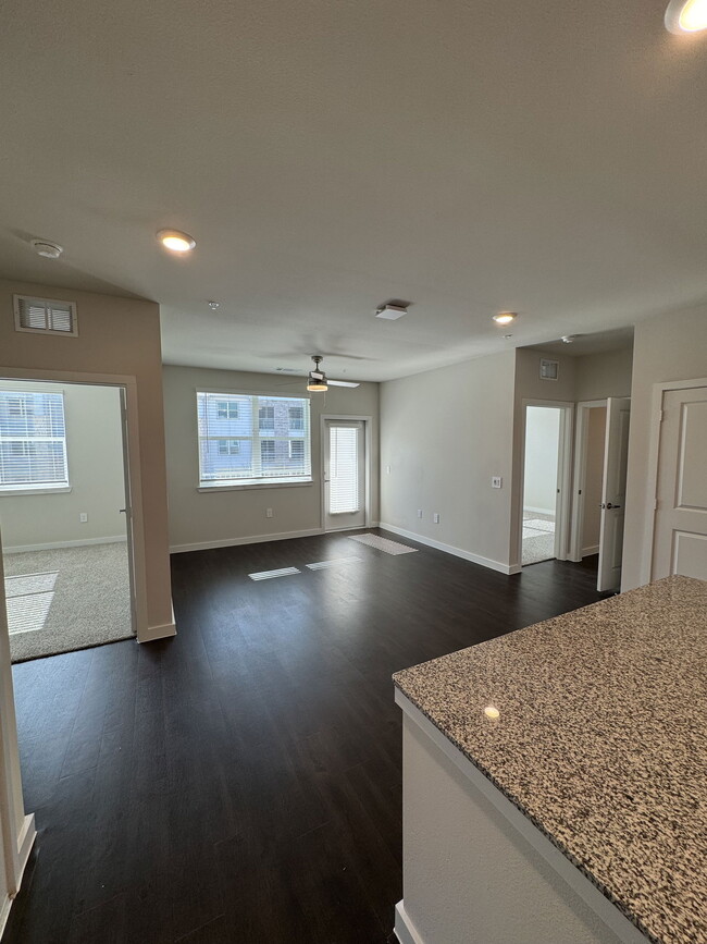 Photo - 455 Elevon Pkwy Unidad 817