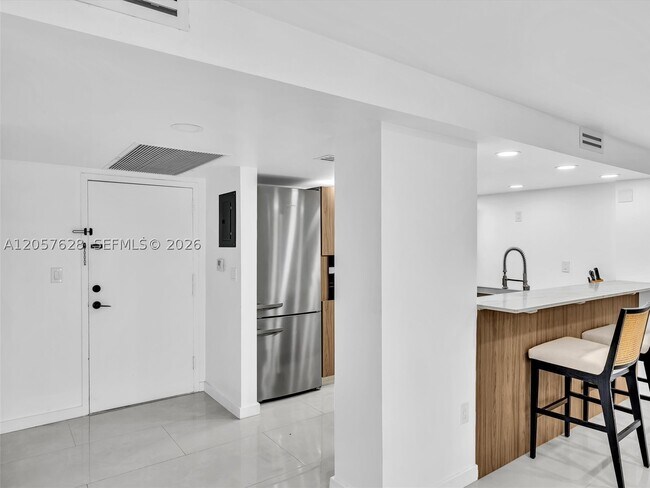 10000 W Bay Harbor Dr Unit 201