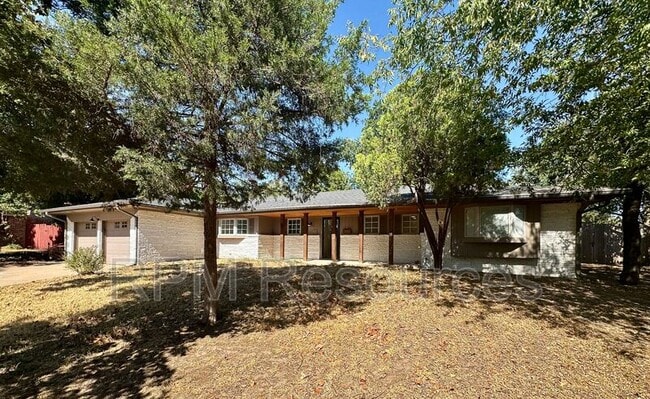 Photo - 2820 N McMillan Ave