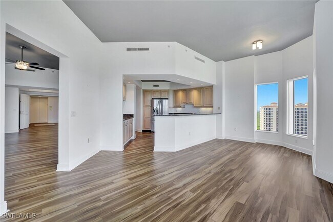 Photo - 1060 Borghese Ln Unidad 2001