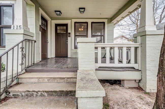 Photo - 115 Goldenrod St