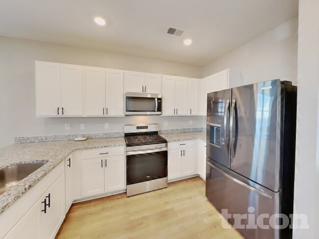 Photo - 1507 Ashgrove Pl