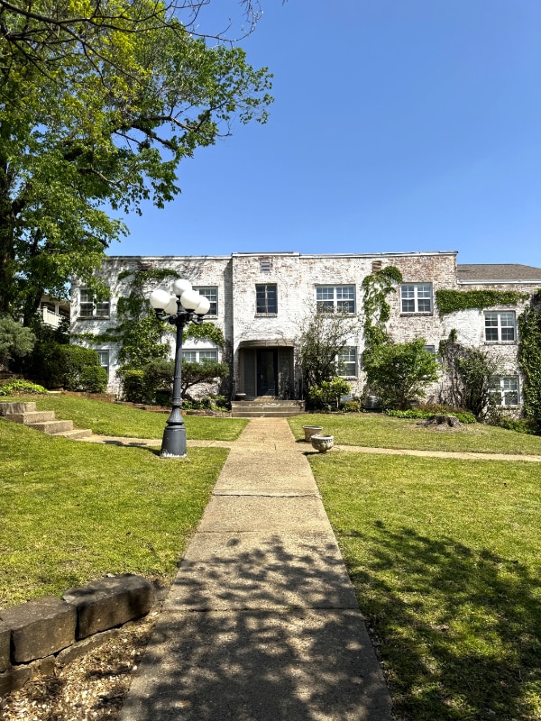 Photo - 529 Whitham Ave