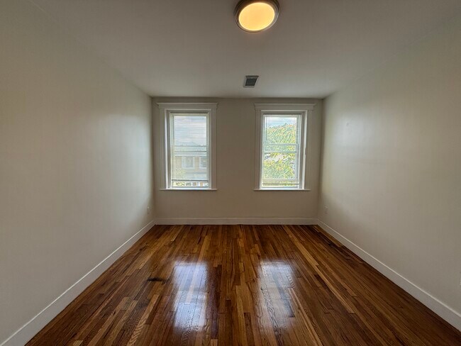 Photo - 90 Brainerd Rd