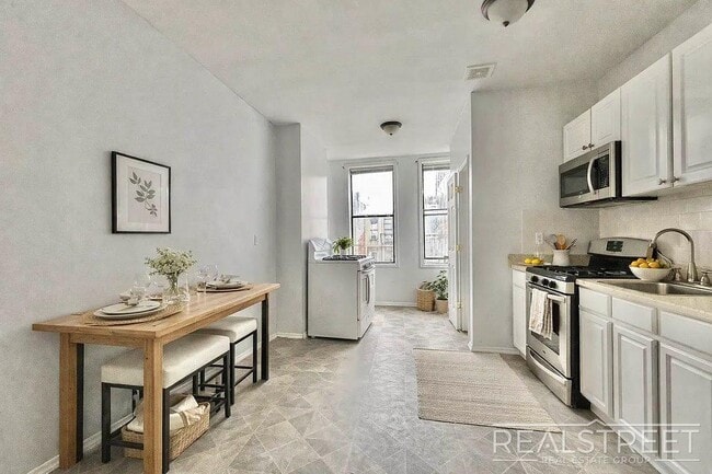 Photo - Spacious 1.5-Bedroom Penthouse Apartment in Prime Bushwick! Unit 3L