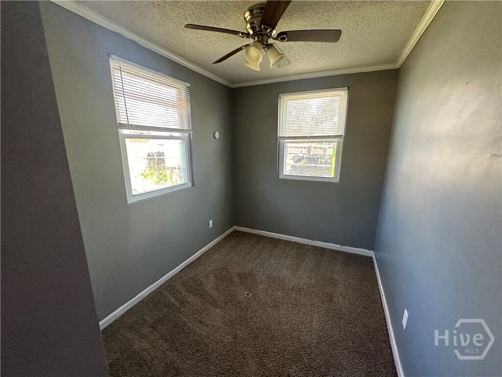 Photo - 803 Crosby St