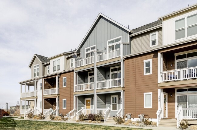 Photo - 2862 S Galapago Ct Townhome