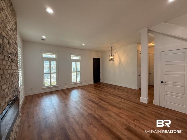 Photo - 10391 Emmanuel St