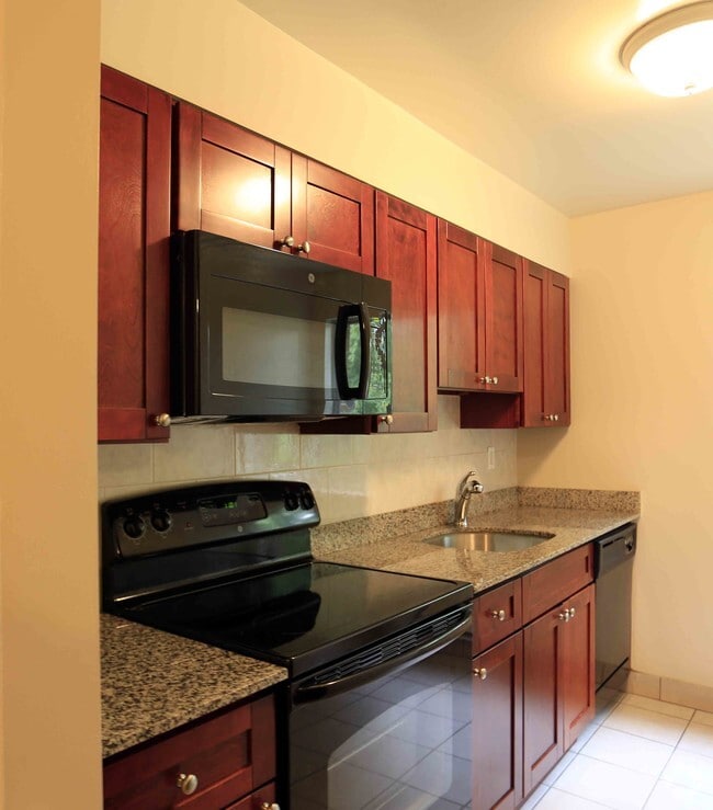 Kitchen 2BR