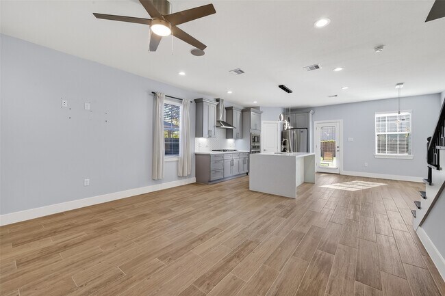 Photo - 10021 Alfred Ln Unit A