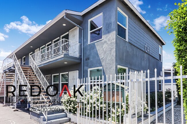 Photo - 641 N Serrano Ave Unidad 4
