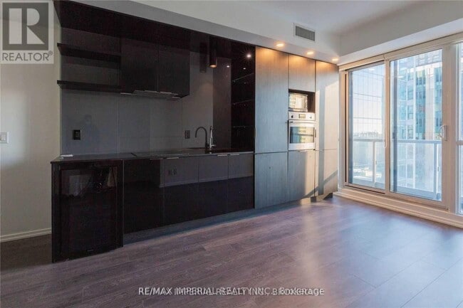 Photo - 70 Temperance St Unit 2614