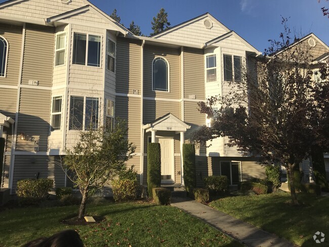Building Photo - 7212 34th Ave NE Rental