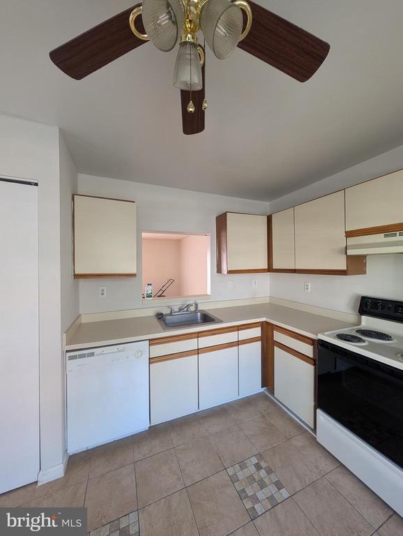 Photo - 312 Cold Spring Pl