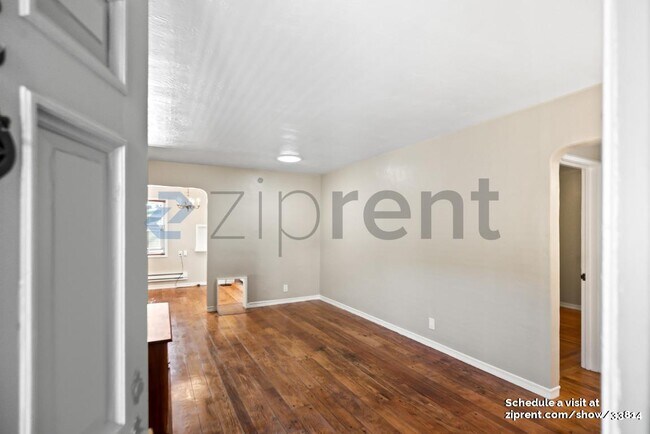 Photo - 1582 Pacific Ave