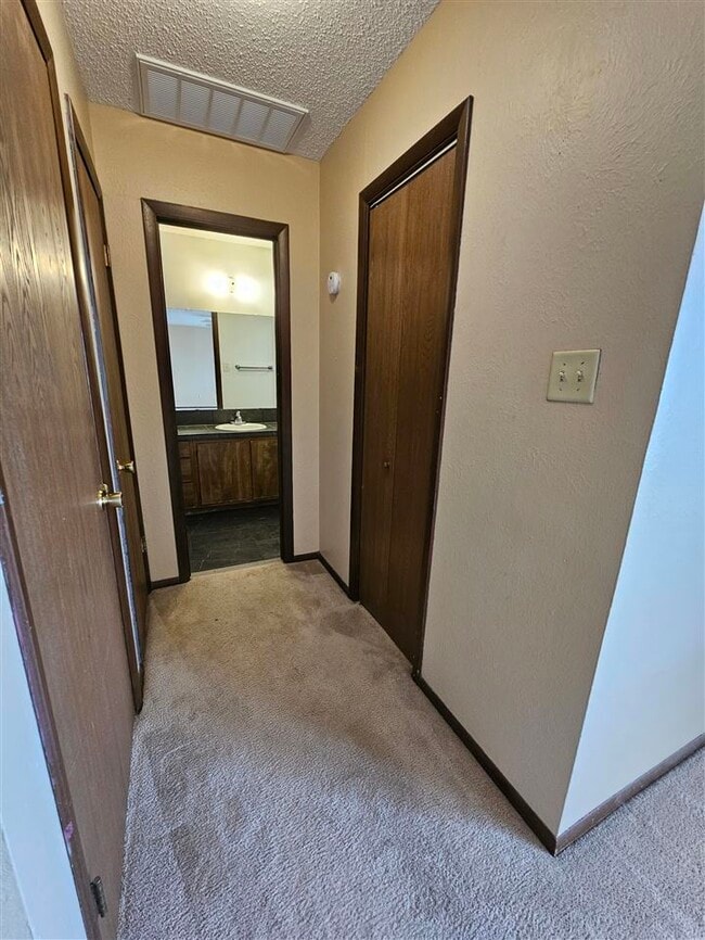 Photo - 1104 NW 52nd Cir