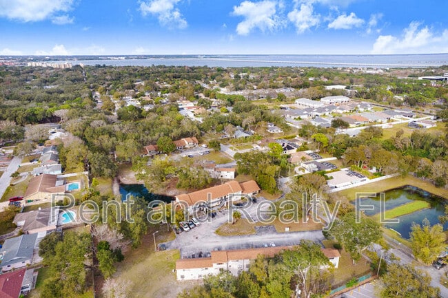 Photo - 2122 Bradford St