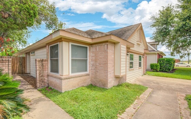 Photo - 5006 Westfield Village Dr