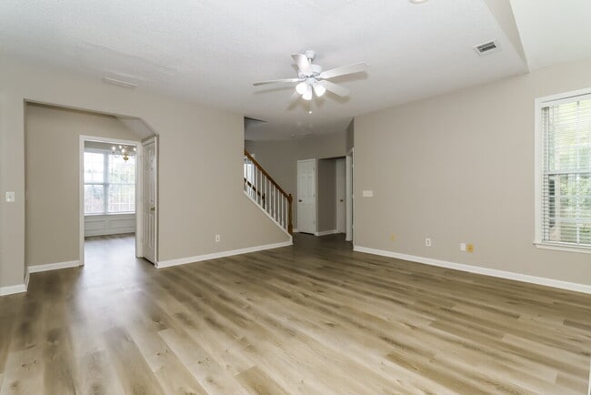 Photo - 4447 Sugar Maple Dr NW