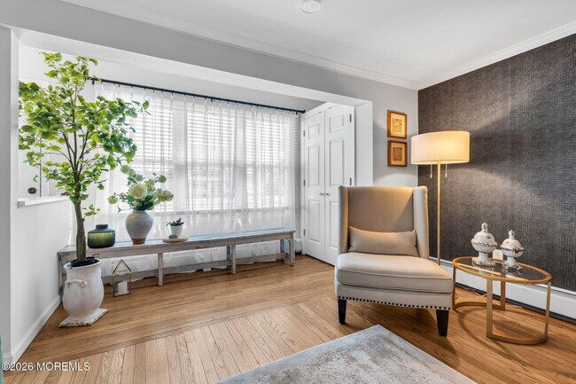 Photo - 115 10th Ave