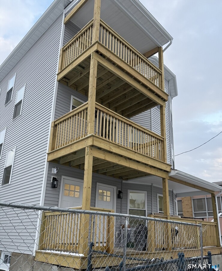 Photo - 624 Grand St Unit 1st Floor