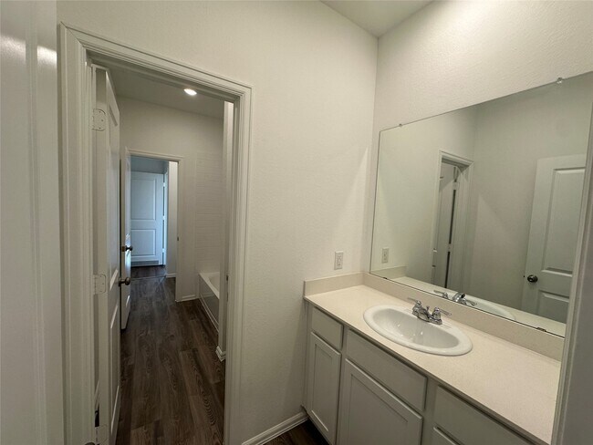 Photo - 5111 Winslow Grv Dr