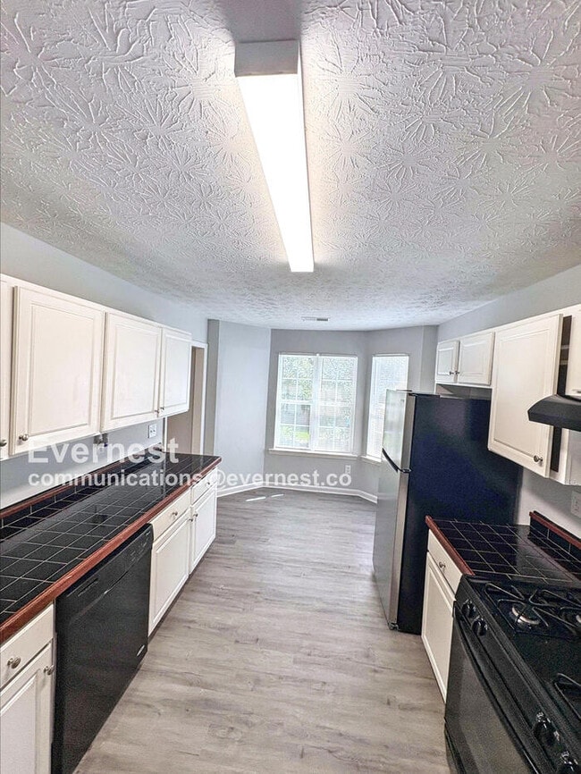 Photo - 305 Renee Dawn Ct