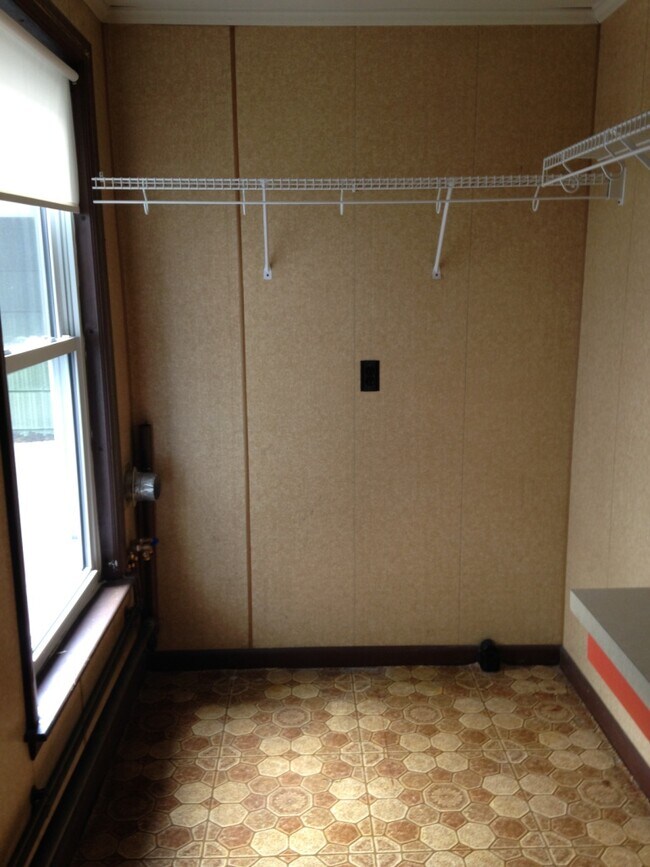 Laundry Room - 92 Prospect St Unit 2nd Floor