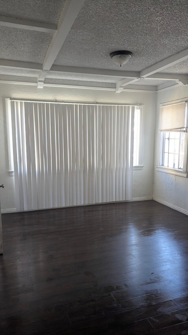 Photo - 1008 N Willow Ave Unidad 1/2