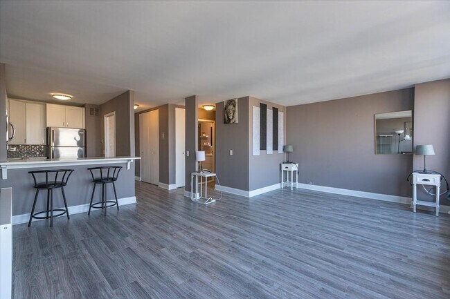 Photo - 5445 N Sheridan Rd Unit 1905